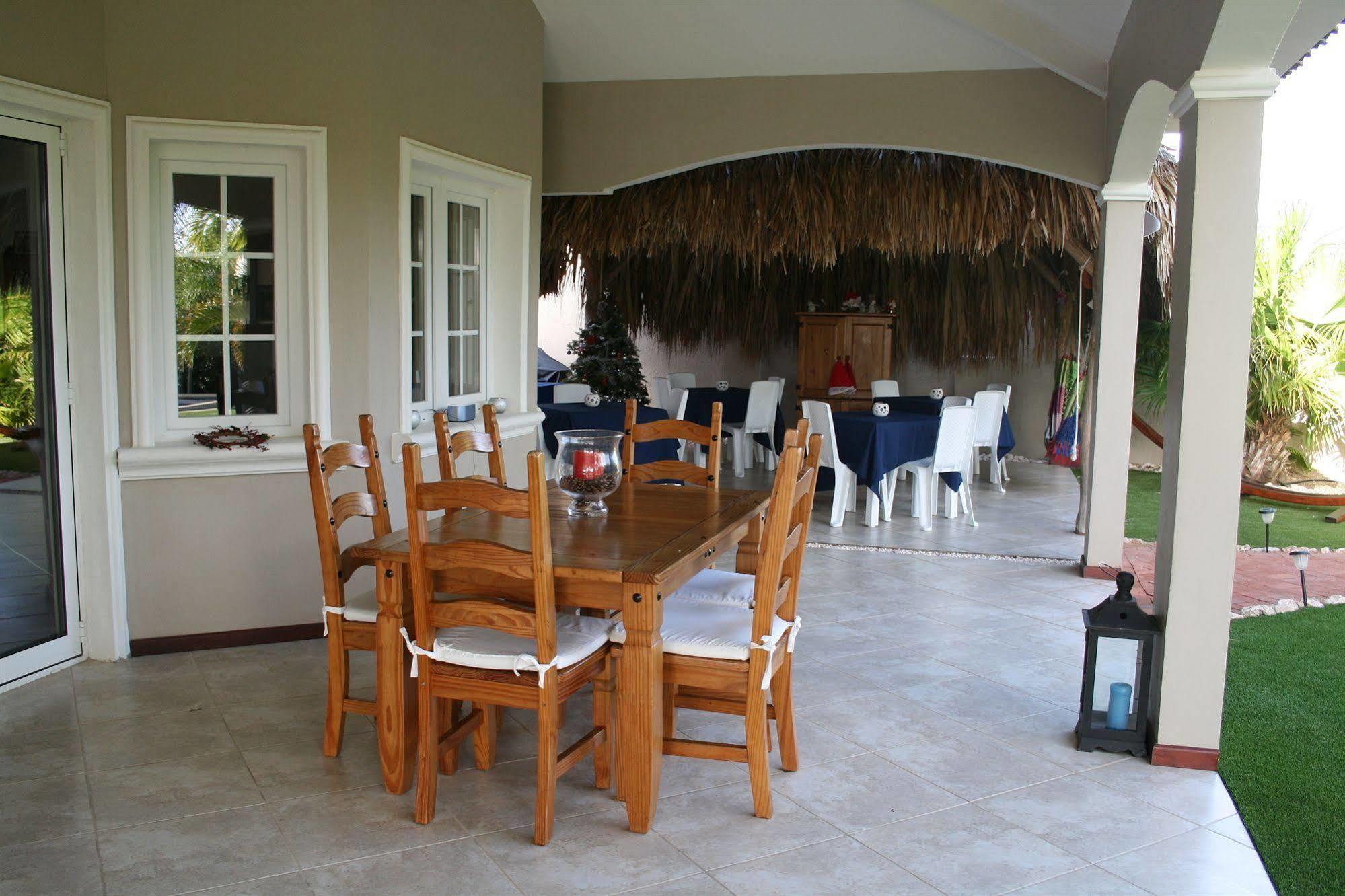 Hibiscus Beach House Jan Thiel Luaran gambar