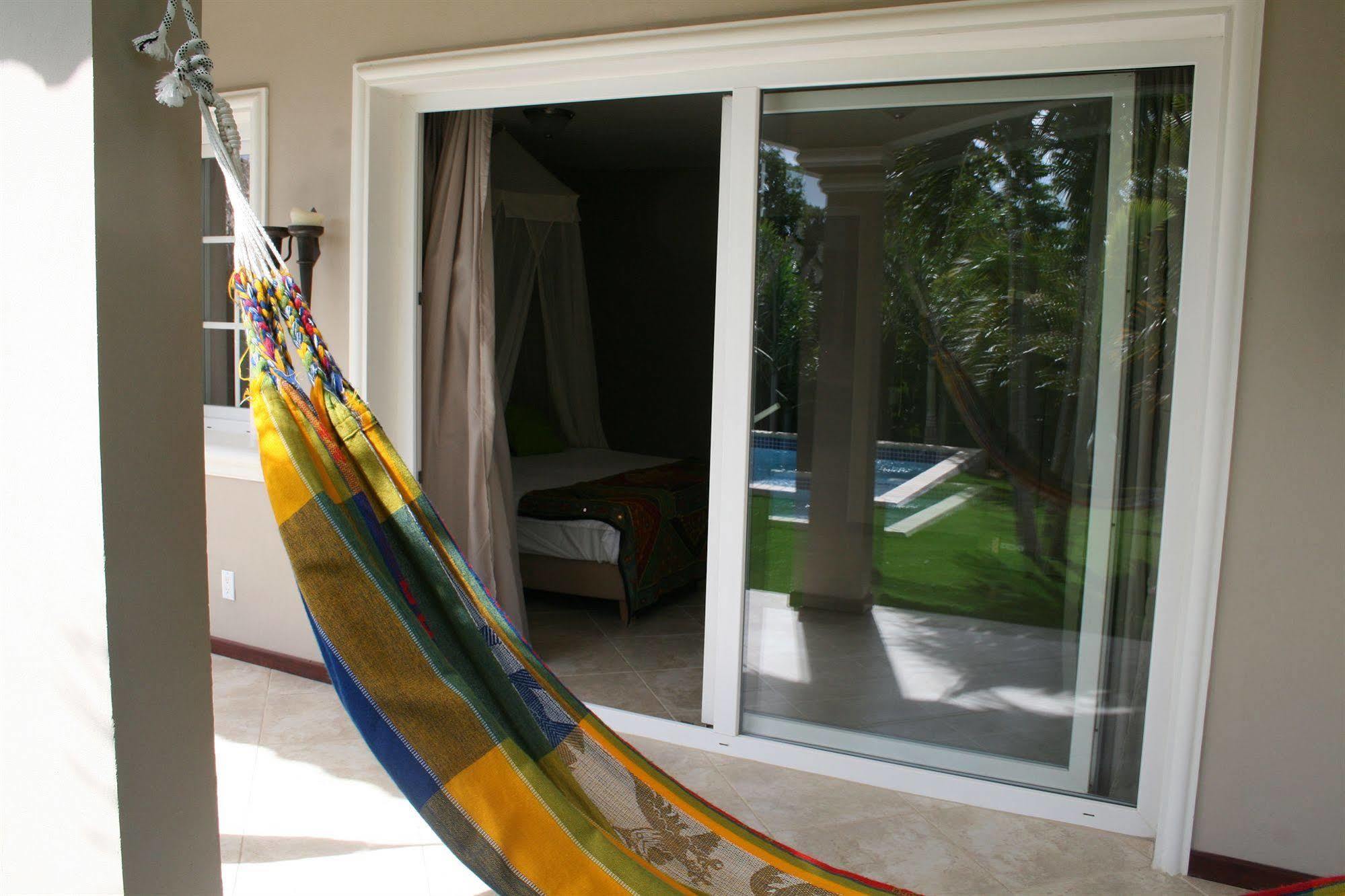Hibiscus Beach House Jan Thiel Luaran gambar
